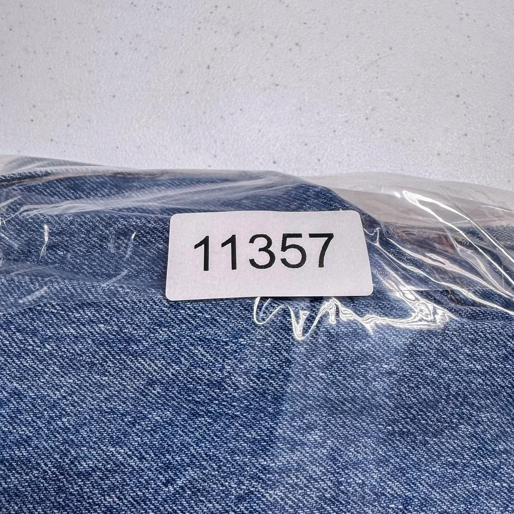 Levis 501 Jeans Mens 34 Blue Medium‎ Wash Straight Button Fly Denim Fits 34x29